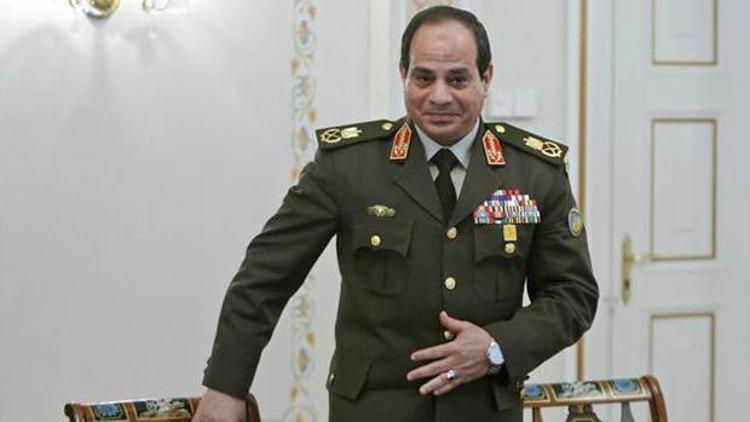 Sisi, adaylığını Moskova’dan açıkladı