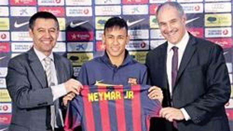 Ve Neymar, Messi’nin yanına imzayı attı