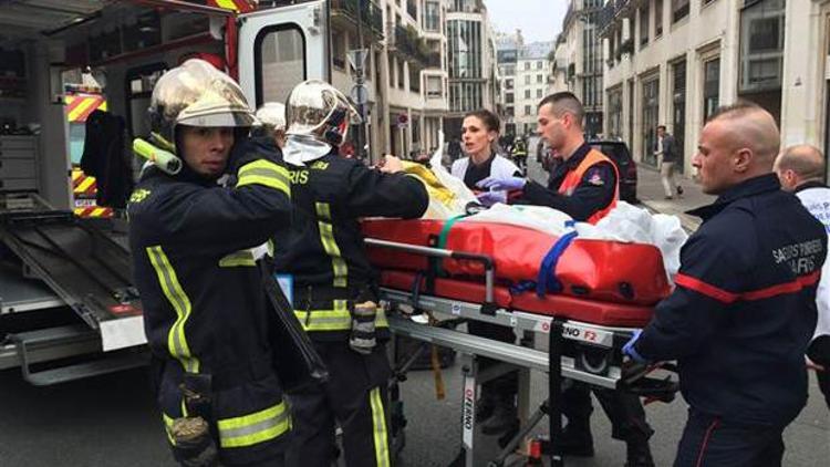 Pariste Charlie Hebdo dergisine silahlı saldırı