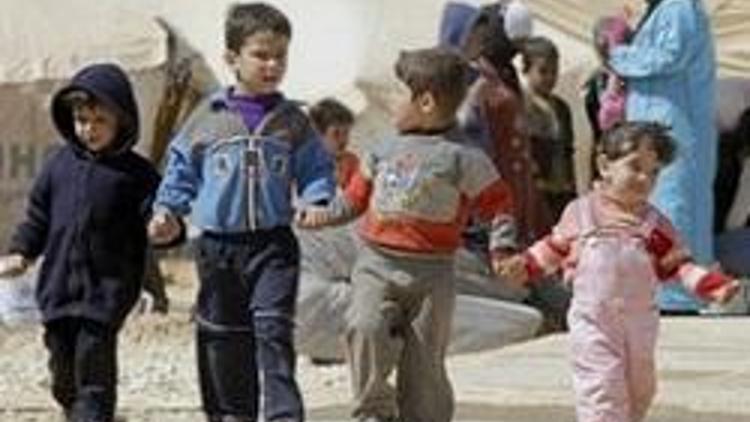 1 milyon çocuk Suriyeden kaçtı