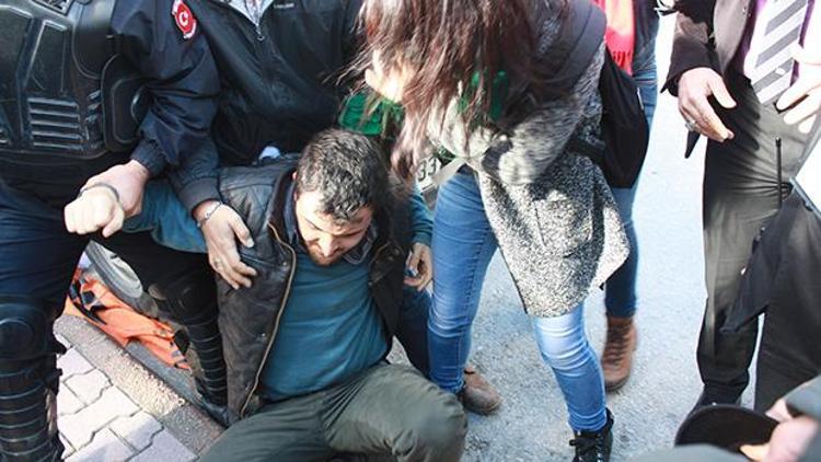 Mersinde Davutoğlu protestosu: 20 gözaltı