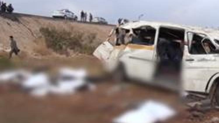 Şanlıurfada servis minibüsü devrildi: 7 ölü
