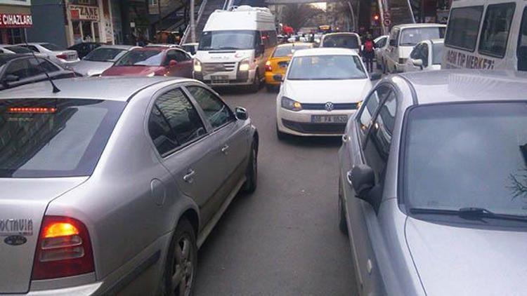 Ankara’da trafiğe çıkmak zor iki gözüm