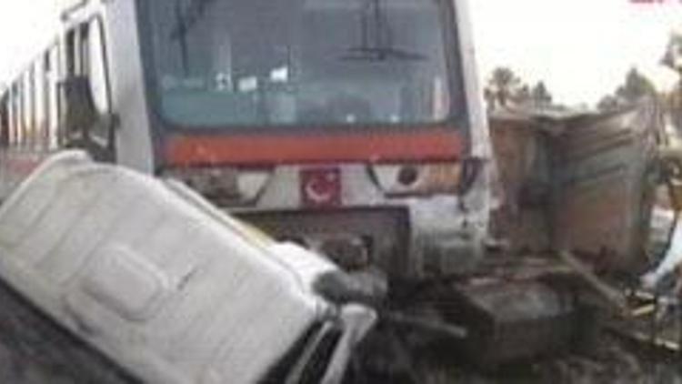 Tren kazası: 10 ölü