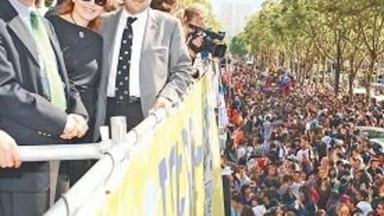 Türkiye, Paris’te ‘Techno Parade’nin onur konuğu oldu