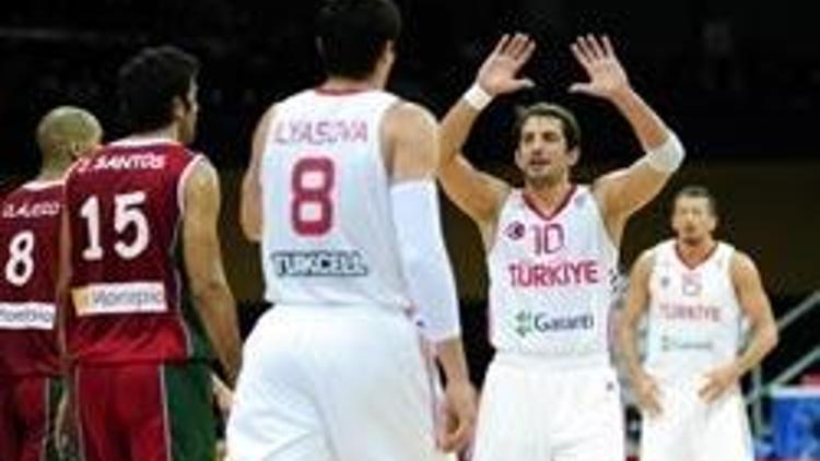 12 Dev Adam, Portekize fark attı: 79-56