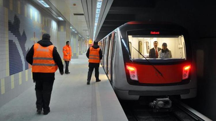 Ankaralılar metro için gün sayıyor