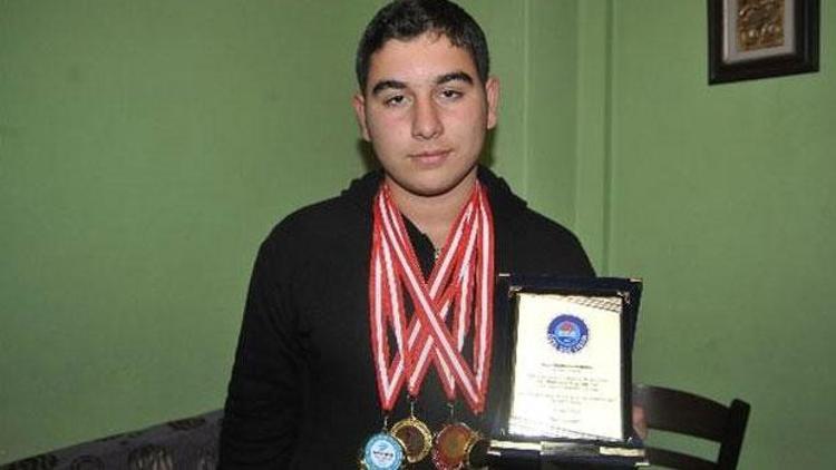 14 yaşındaki matematikçi Türkiye şampiyonu