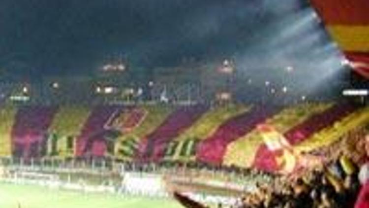 UltrAslan eski açık tribüne taşınıyor