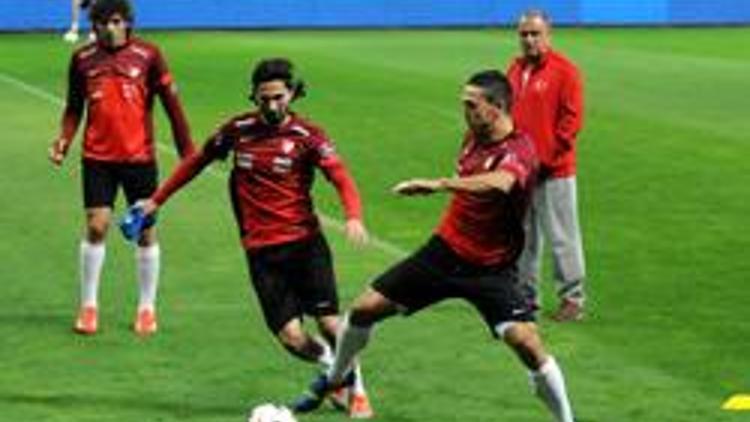 A Milli Futbol Takımı, Romanya maçı hazırlıklarını sürdürdü