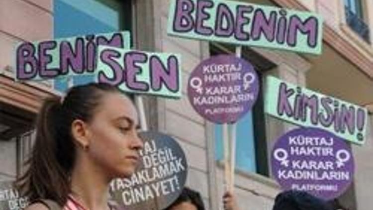 Kadınlardan kürtaj protestosu