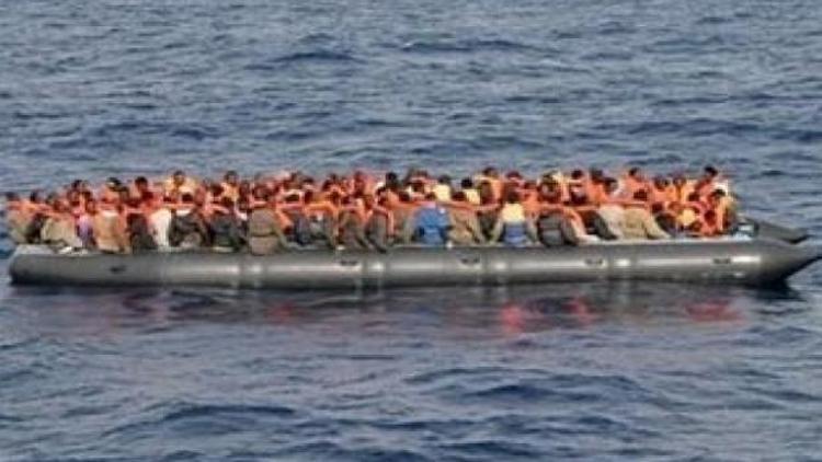 İtalya, Akdenizde 2 bin 100 göçmeni kurtardı