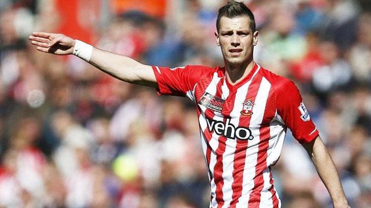 Manchester United Morgan Schneiderlini kadrosuna kattı