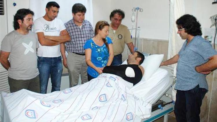 Adanada acil serviste yine doktora saldırı
