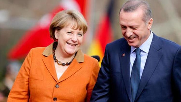 Erdoğan Merkel ile telefonda görüştü