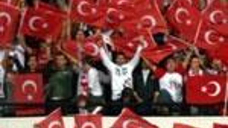 Türkiye-Ermenistan maçı tartışma yarattı