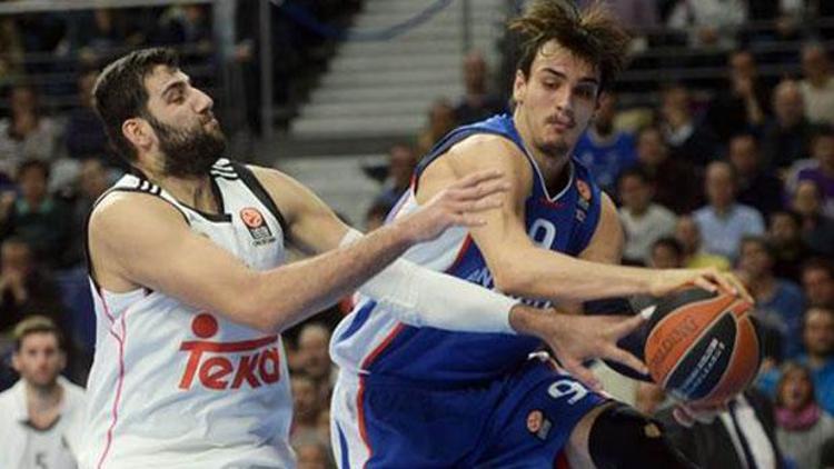 Anadolu Efes ikinci bitirdi