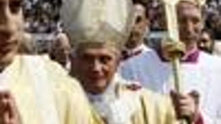 Pope visits Israel, seeking closer ties