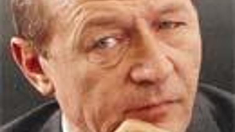 Basescu’nun Ermeni gafı aklandı