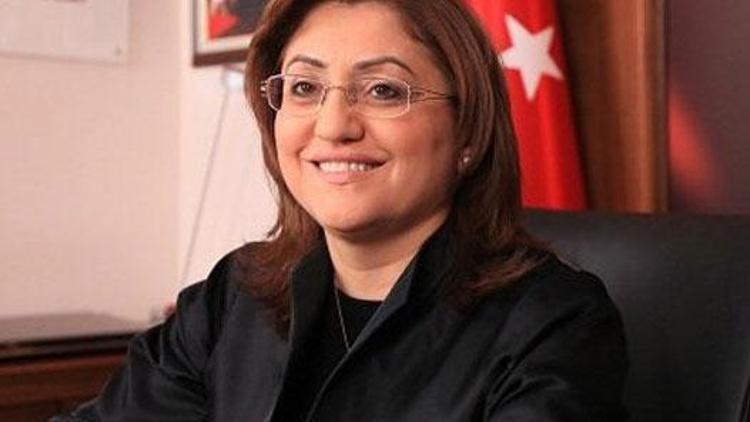 Üç bakandan sadece Fatma Şahin