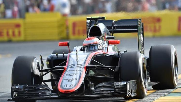 Mclaren yolunu kaybetti