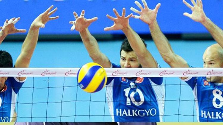 Halkbank 4 oyuncuyla yollarını ayırdı