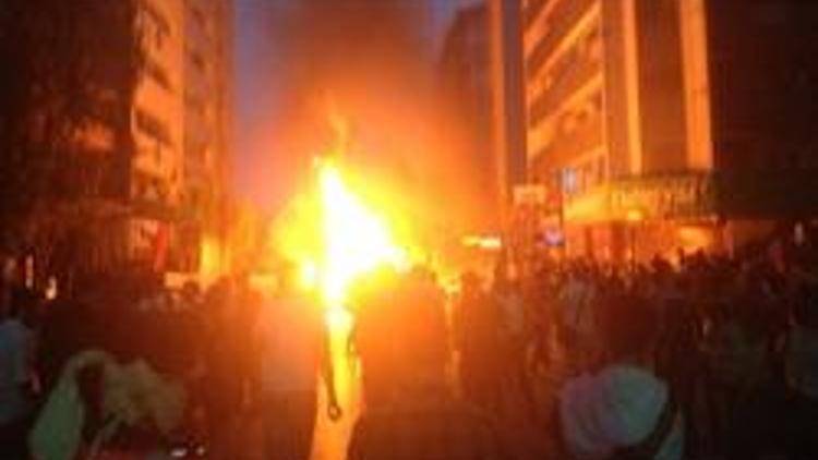 İzmirdeki gösterilerde korkulan olmadı