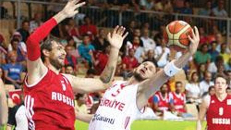 A Milliler Rusyaya 89-77 yenildi