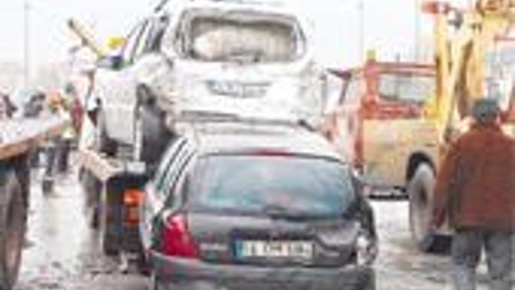 Otoyolu da İstanbul trafiğine benzettik