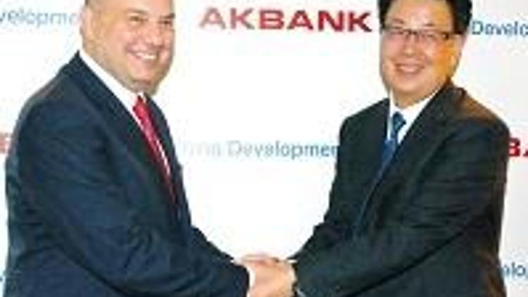 TL-yuan’a ilk adımı Akbank attı