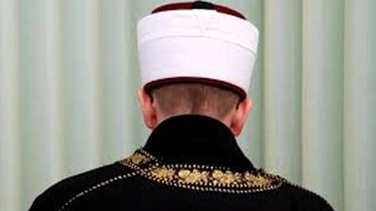 Avusturyada Diyanet imamlarının çalışması yasaklanıyor