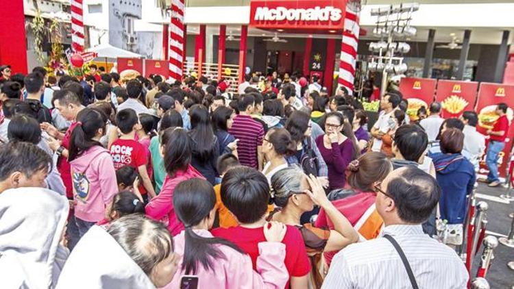 Vietnam McDonald’s ile tanıştı