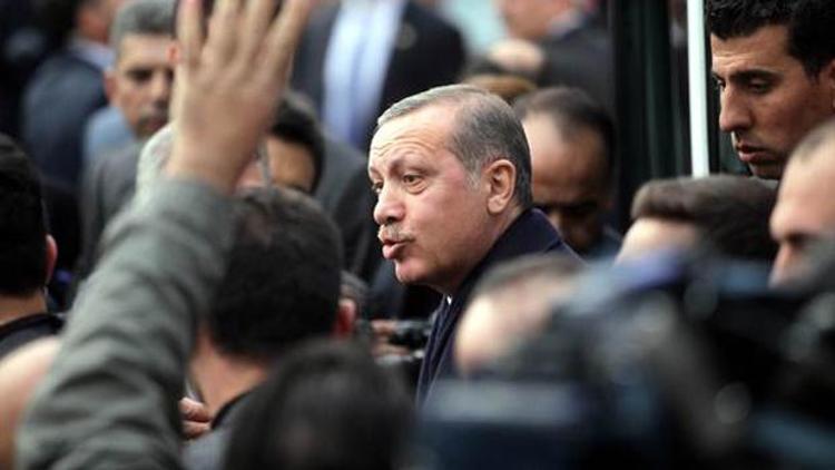 FT: Türkiyedeki siyasi ve kültürel çatışmalar endişe yaratıyor