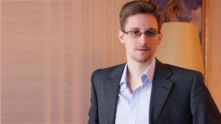 Snowden, ajan suçlamalarına yanıt verdi