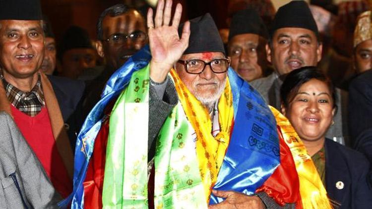 En fakir lider unvanını Nepal Başbakanı kaptı