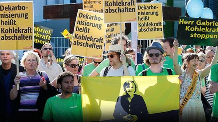 Almanyada kömür santrallerinin kapatılması için eylem