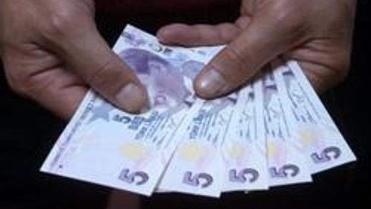 Yeni 5 liralık banknotlar piyasada