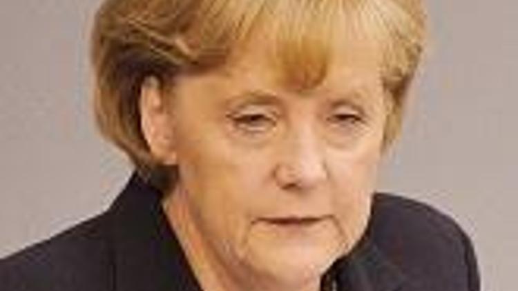 Merkel: Euro refahımızın temeli, güçlendirmeliyiz
