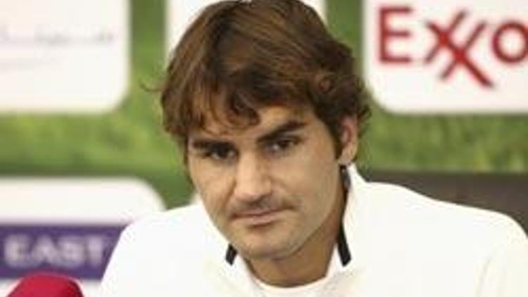 Federer Katardan çekildi