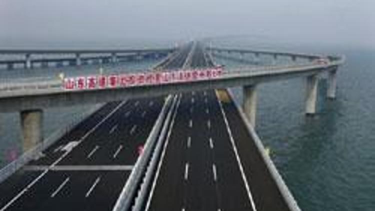 Çinliler dünyanın en uzun köprüsünü yaptı