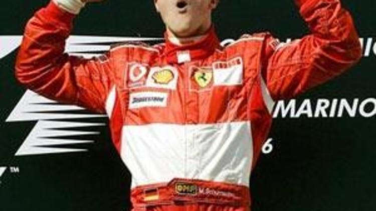 Michael Schumacher geri döndü