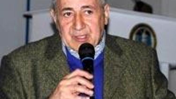 Prof. Dr. Orhan Kurala sigara dayağı