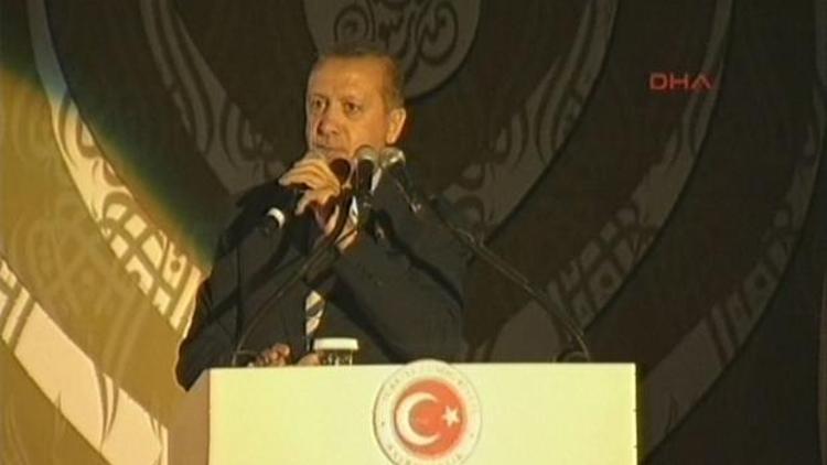 Başbakan Erdoğan konuşurken elektrikler kesildi