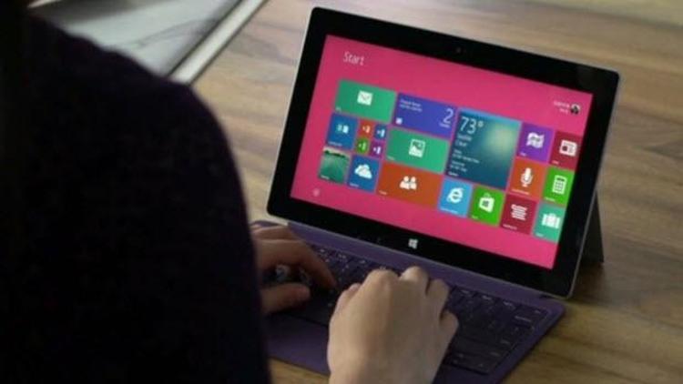 Surface Pro tutmadı, Microsoft milyar dolarlık zarar etti
