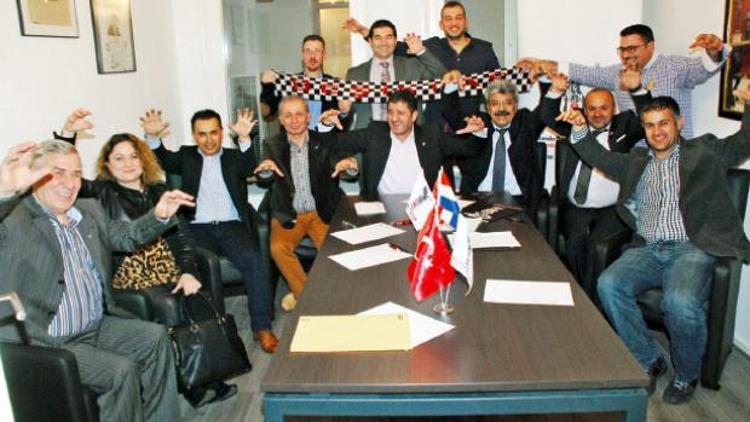 Hollanda BJK Derneği Gorinchem’de buluştu