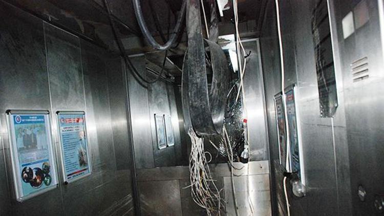Hastane asansörünün halatı koptu: 2 yaralı