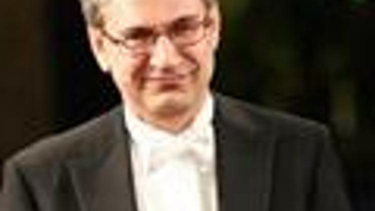 Pamuk,  Cannesda jüri üyesi