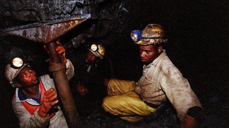 Güney Afrikada yaşam odaları 486 madencinin hayatını kurtardı