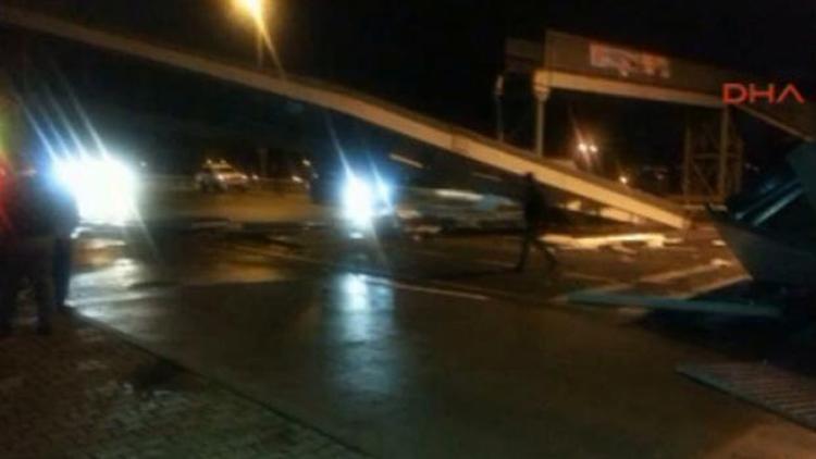 İstanbulda kamyon yine bir üst geçidi yıktı