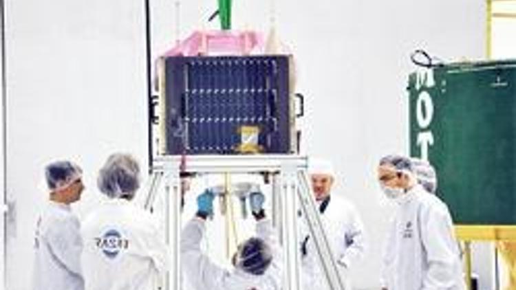 İlk yerli gözlem uydusu Rasat Yasny Üssü’nden fırlatılıyor